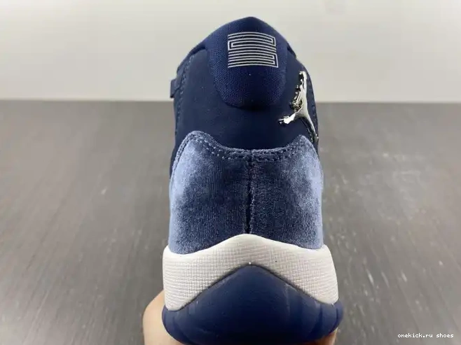 Cheap AR0715-441 NAVY AIR WMNS 11 VELVET JORDAN MIDNIGHT 0517